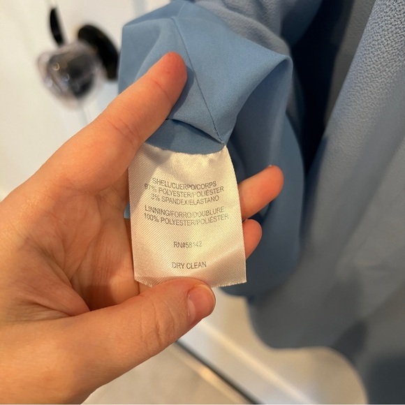 Gal Meets Glam Ellie Crepe Puff Sleeve Dress - Picture 10 of 11